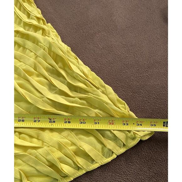 EUC Reiss Yellow Sz 2 A-Line Swing Skirt Textured Ruffle Wavy Line Pattern Zip - Picture 11 of 12
